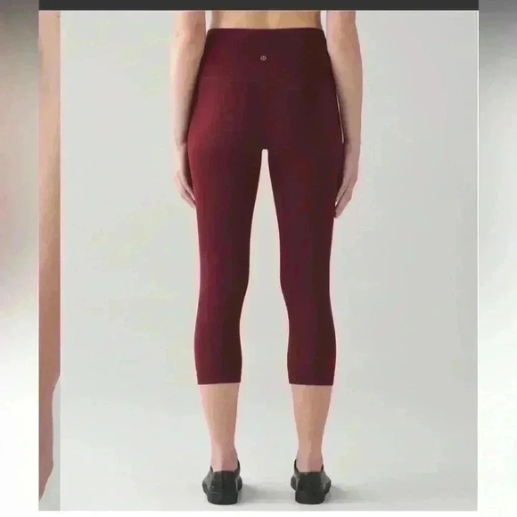 lululemon athletica Pants - Lululemon crop leggings